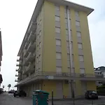 CONDOMINIO CANSIGLIO- Walterigato Apartments- Solo per Famiglie